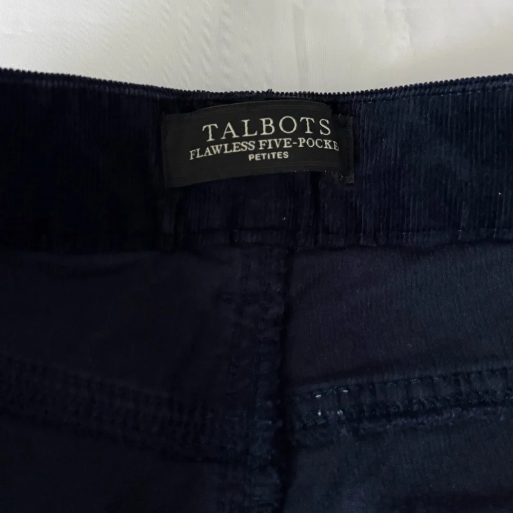 Talbots Flawless Five-Pocket Petites Navy Slim Ankle Frayed Hem Corduroy Pants - Picture 4 of 10